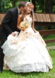 Suknia ślubna Przepiękna suknia ślubna w kolorze ecri. kolor: Ecri rozmiar: 38