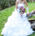 Suknia ślubna Suknia Ślubna Emilia z organtyny falbanki stan idealny kolor: Biały rozmiar: 36