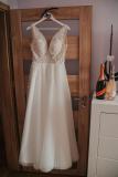 Suknia ślubna Przepiękna suknia ślubna kolor: Ivory rozmiar: 36/38